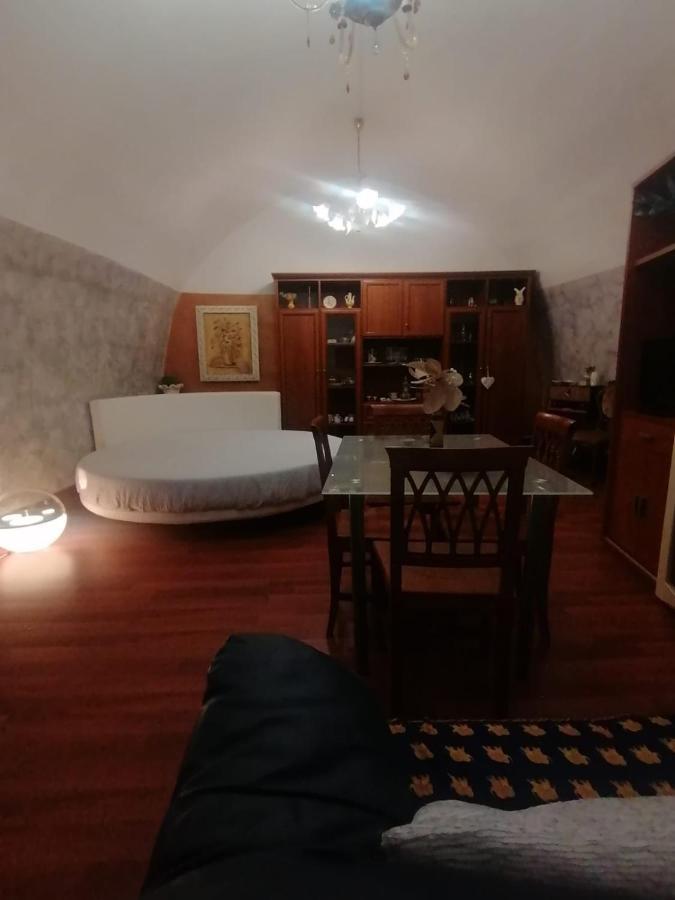 Casa Vacanza Mary Apartment ซานเตราโม อิน คอลเล ภายนอก รูปภาพ
